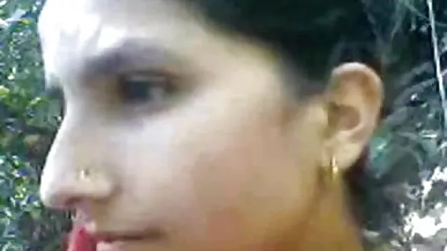 سرخ سکسی فلم ترکی بالوں والی کتیا نگل لیا