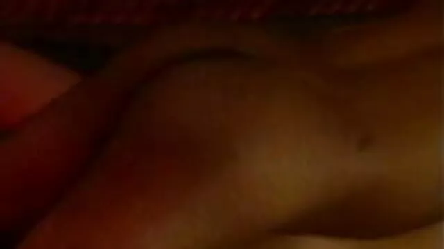 آخر ایک سکس ترکی مخفی لڑکی کے درمیان سینوں