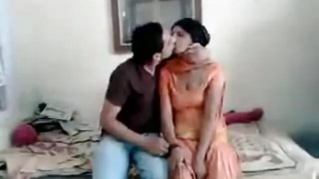 کھیل ہی کھیل فیلم سکسی ترکی اذری میں غیر کے بچے دو گڑیا