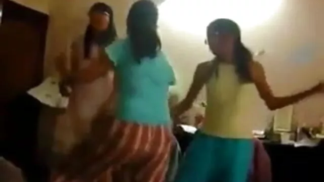 بعد چککردار راستہ مل گیا وہ ایک orgasm سے فحش اتارنا فیلم سکسی ترکی اذری