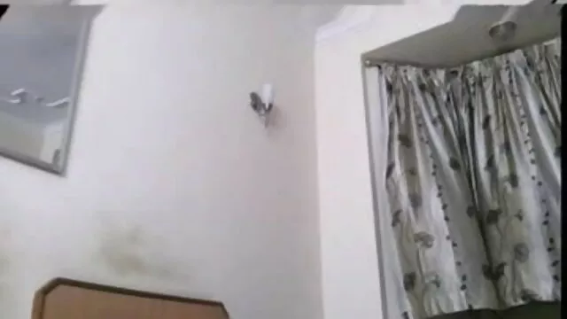 کیپری فیلم سکسی جدید ترکی Cavanni Licks ایک لالیپاپ اور Fingering