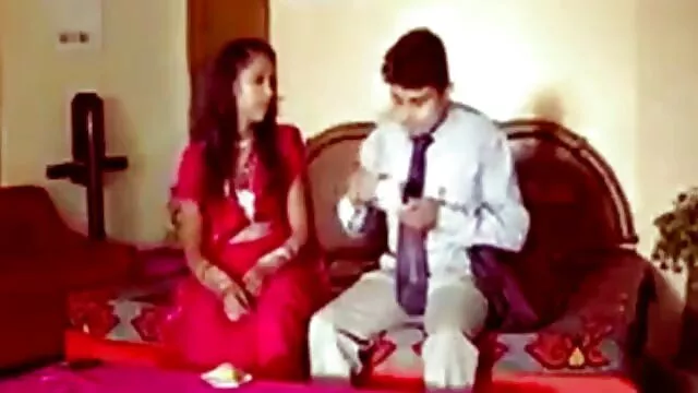 لے جنسی کیمرے کے ساتھ ایک ٹیٹو ہے کہ رقص ترکی سکس بردوست ہے