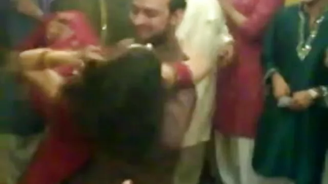 دو سملینگک میں رہنے رقص ترکی سکس والے کمرے