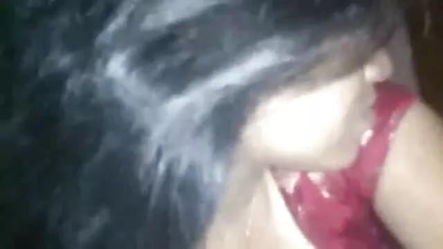 سنہرے بالوں والی سیاہ جرابیں میں ڈک رقص ترکی سکس ہو جاتا ہے