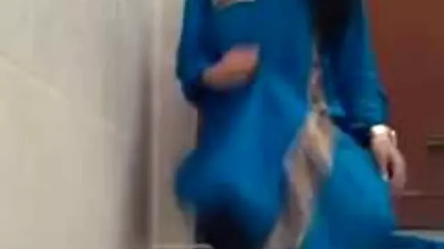 ایک سکس ترکيه اي شاٹ کی لڑکیوں کے کپڑے کی دکان