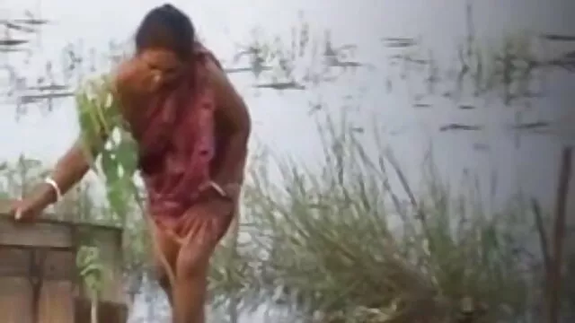 سنہرے بالوں والی لاپرواہ نیند اجنبیوں کے رقص ترکی سکس ساتھ