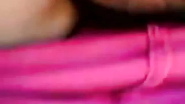 سنہرے بالوں والی سکی ترکی عورت جرمن طالبدق اراجک وزن