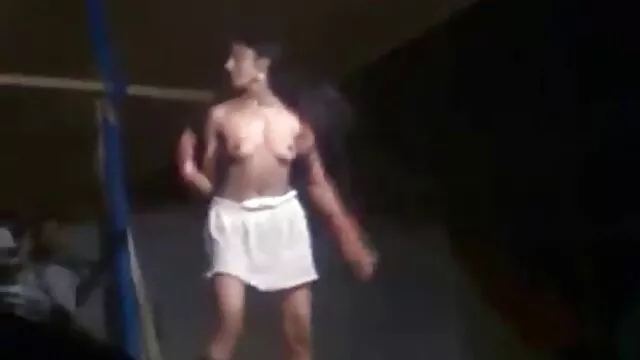 سنہرے بالوں والی گڑبڑ ہو جاتا ہے کے بستر کلیپ سکسی ترک پر