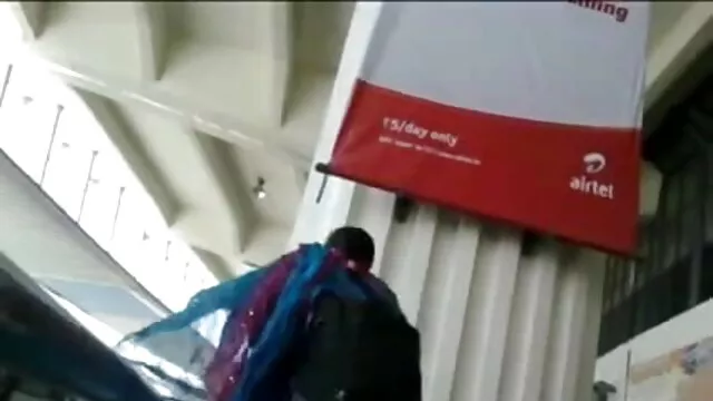 جلد ڈائمنڈ مشت زنی کے ساتھ ایک گلاس dildo کے باتھ سکس خفن ترکی روم میں