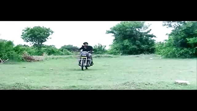 براؤن بالوں والی عورت سکس دختر ترکی آرام اس کے پریمی کے ساتھ نیو یارک میں